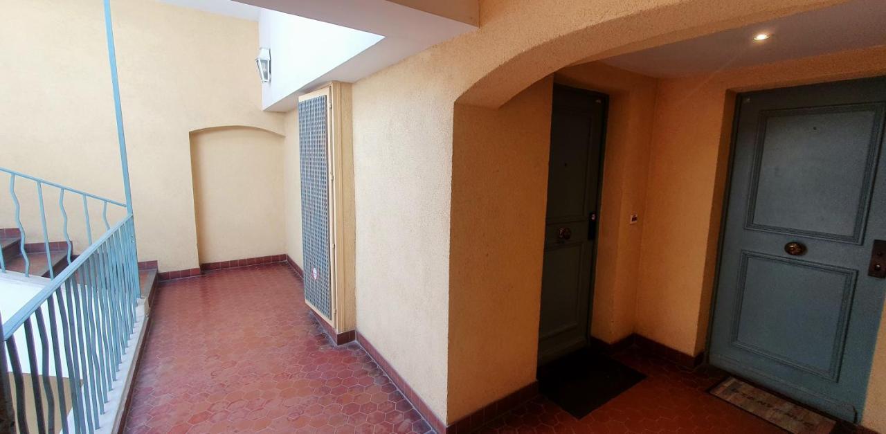 Loft 80m2 en plein cœur de la vieille ville 3 étoiles Tolone Esterno foto