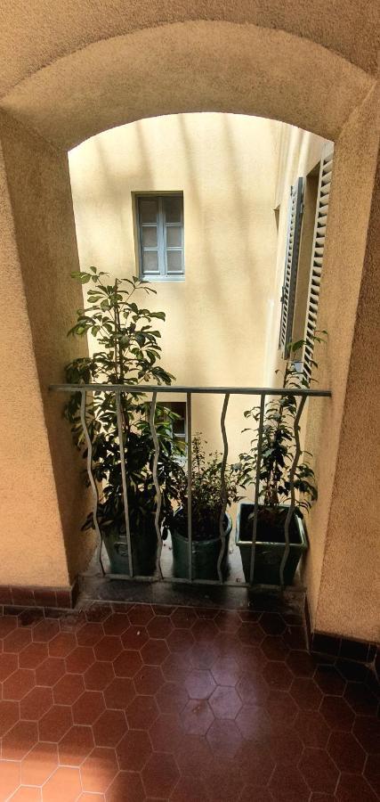 Loft 80m2 en plein cœur de la vieille ville 3 étoiles Tolone Esterno foto