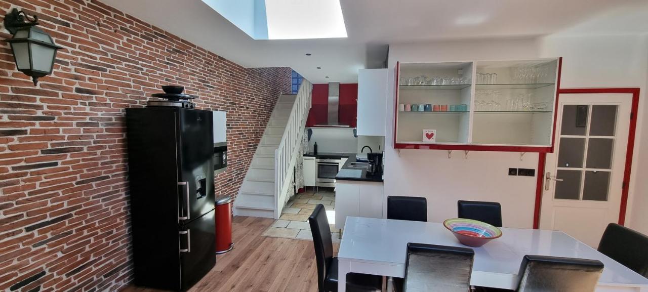 Loft 80m2 en plein cœur de la vieille ville 3 étoiles Tolone Esterno foto