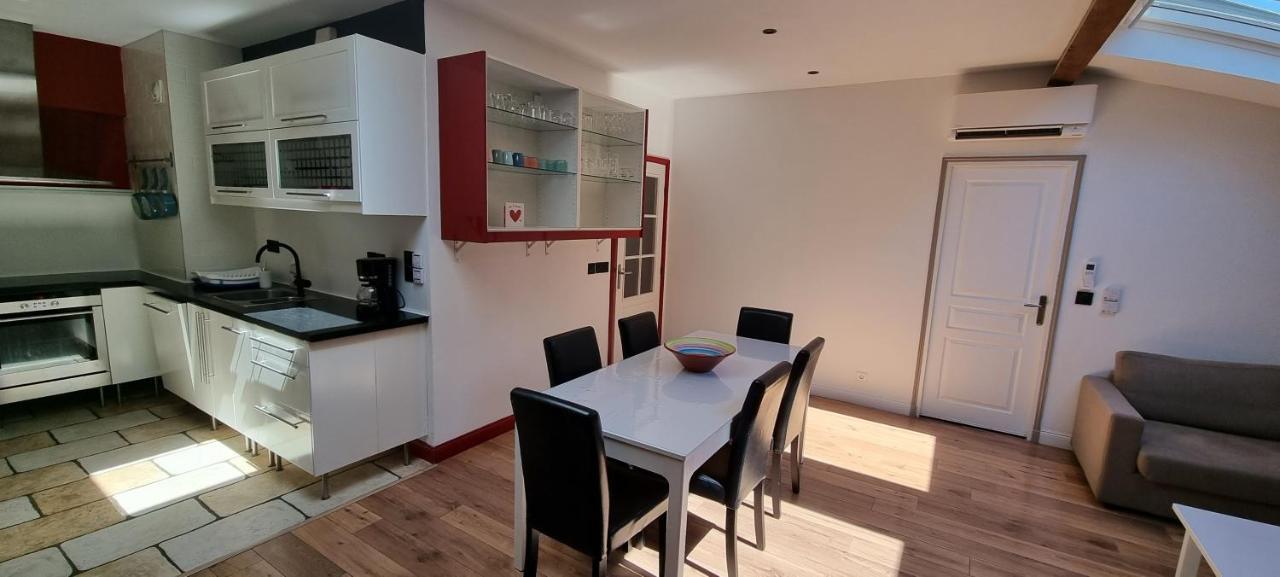 Loft 80m2 en plein cœur de la vieille ville 3 étoiles Tolone Esterno foto